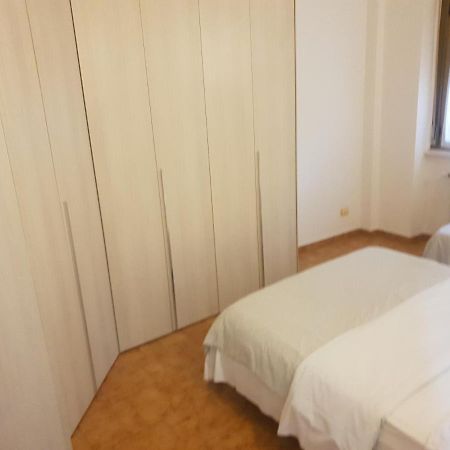 Maffucci 24 Bilocale Molto Spazioso E Moderno Milán Exterior foto